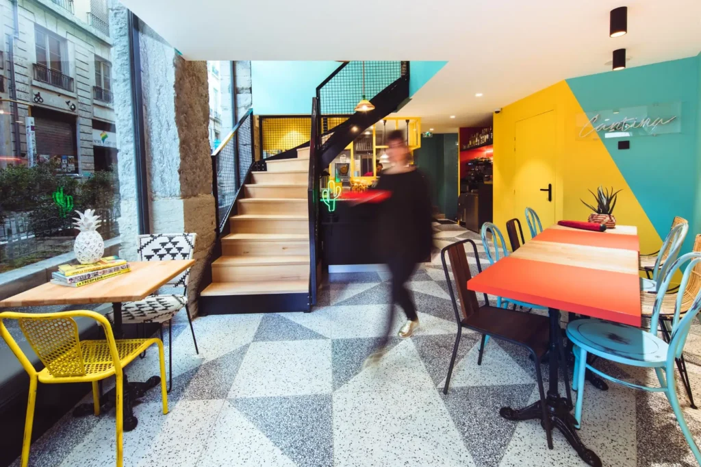 Salle du restaurant mexicain Gomex Cantina Lyon – décor coloré